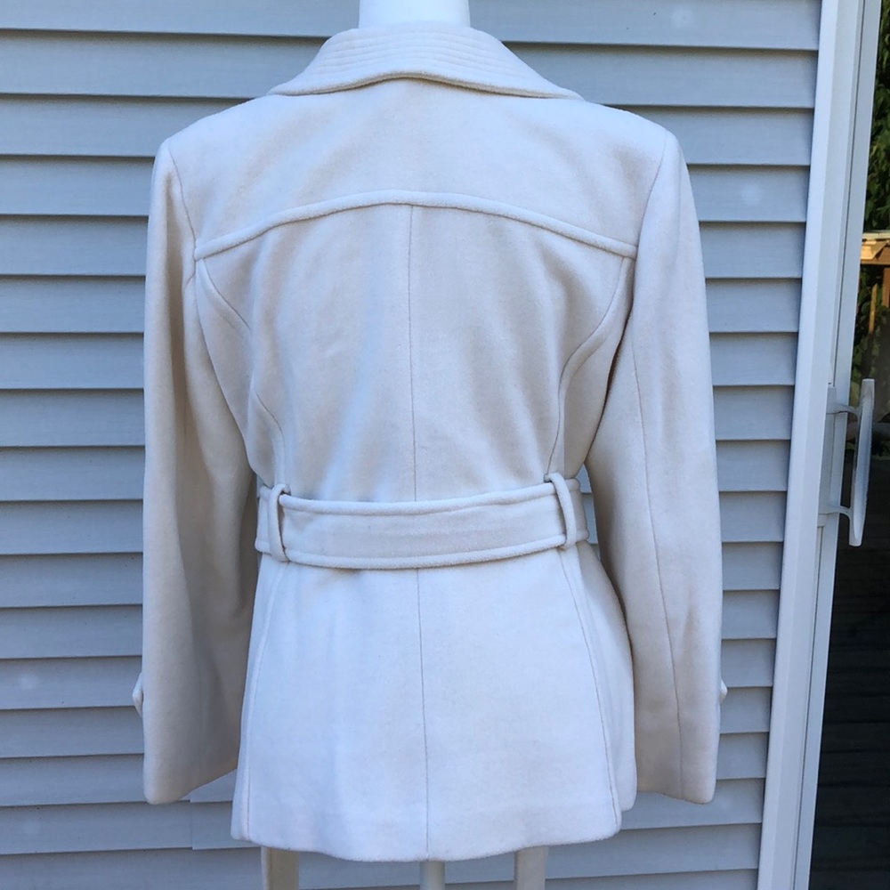 Ann Klein Cream/white jacket with gloves - Picture 5 of 8